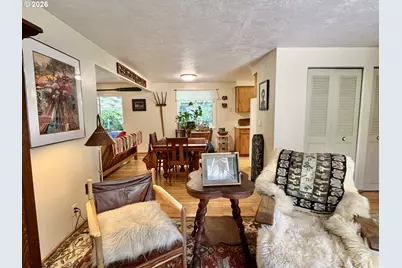 359 Norman Ave, Eugene, OR 97404 - Photo 5