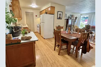 359 Norman Ave, Eugene, OR 97404 - Photo 11