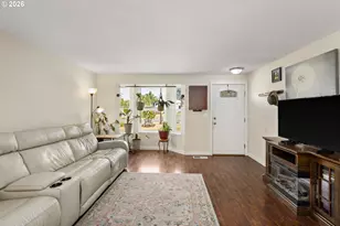 147 E 8th St, Lafayette, OR 97127 - Photo 7