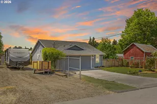 147 E 8th St, Lafayette, OR 97127 - Photo 35