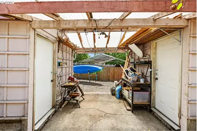 147 E 8th St, Lafayette, OR 97127 - Photo 31