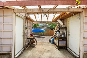 147 E 8th St, Lafayette, OR 97127 - Photo 31