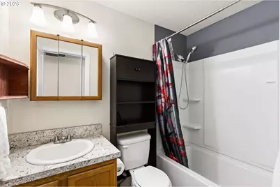 147 E 8th St, Lafayette, OR 97127 - Photo 21