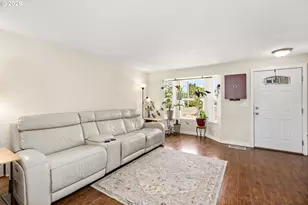 147 E 8th St, Lafayette, OR 97127 - Photo 7