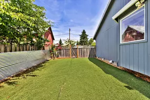 147 E 8th St, Lafayette, OR 97127 - Photo 27