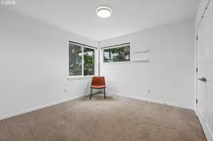 7081 SE Thorburn St, Portland, OR 97215 - Photo 27