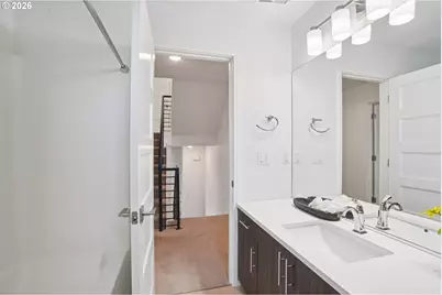 7081 SE Thorburn St, Portland, OR 97215 - Photo 19