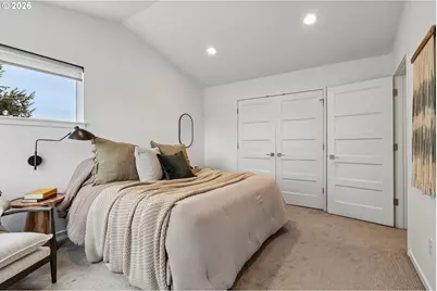 7081 SE Thorburn St, Portland, OR 97215 - Photo 21