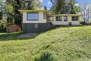 2415 Henderson Ave, Eugene, OR 97403 - Photo 5