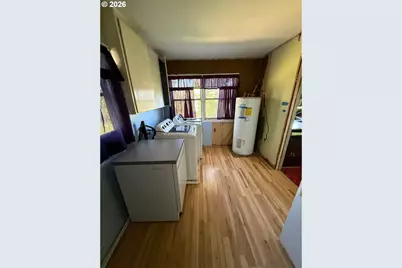 2415 Henderson Ave, Eugene, OR 97403 - Photo 17