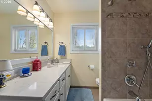 13590 SW 24th St, Beaverton, OR 97008 - Photo 31