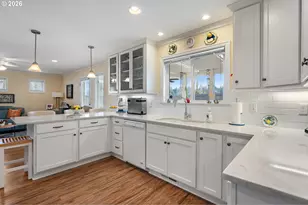 13590 SW 24th St, Beaverton, OR 97008 - Photo 15