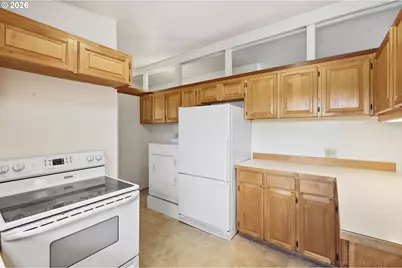 1318 Quinalt St, Springfield, OR 97477 - Photo 9