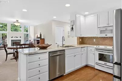 15361 NW Aberdeen Dr, Portland, OR 97229 - Photo 15