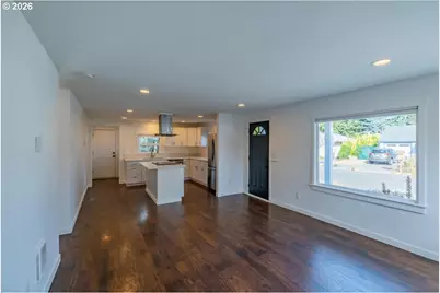 9232 SE Harrison St, Portland, OR 97216 - Photo 9