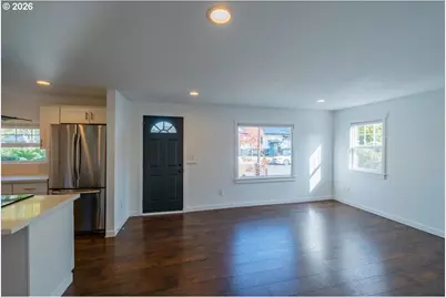 9232 SE Harrison St, Portland, OR 97216 - Photo 7