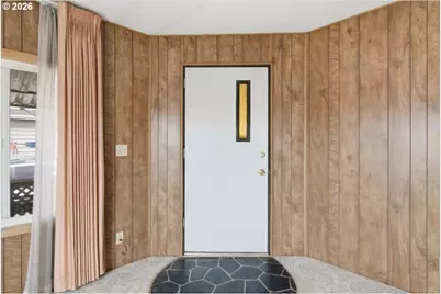 5422 Portland Rd NE #104, Salem, OR 97305 - Photo 3