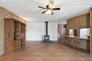 5422 Portland Rd NE, Salem, OR 97305 - Photo 13
