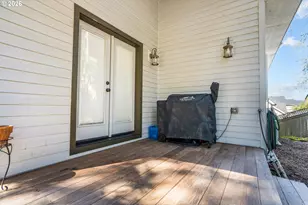 741 S 47th St, Springfield, OR 97478 - Photo 41