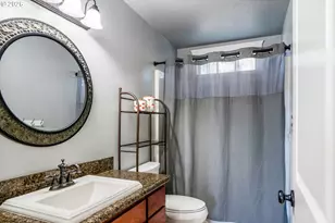 741 S 47th St, Springfield, OR 97478 - Photo 37