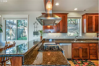 741 S 47th St, Springfield, OR 97478 - Photo 23