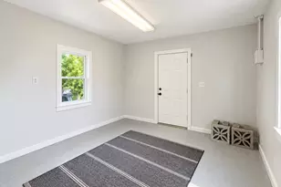 1616 NE Commercial Ave, Roseburg, OR 97470 - Photo 19