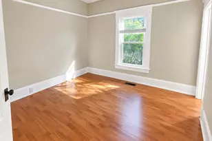 1616 NE Commercial Ave, Roseburg, OR 97470 - Photo 11