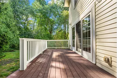 2249 SW Taylors Ferry Rd, Portland, OR 97219 - Photo 33