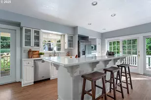 2249 SW Taylors Ferry Rd, Portland, OR 97219 - Photo 11