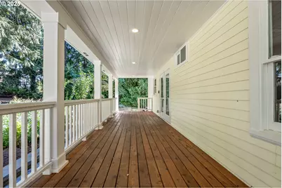 2249 SW Taylors Ferry Rd, Portland, OR 97219 - Photo 35