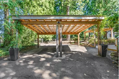2249 SW Taylors Ferry Rd, Portland, OR 97219 - Photo 45