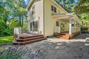 2249 SW Taylors Ferry Rd, Portland, OR 97219 - Photo 29