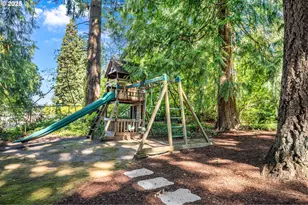 2249 SW Taylors Ferry Rd, Portland, OR 97219 - Photo 43