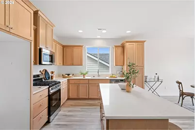 9324 Glory Ct, Salem, OR 97305 - Photo 5