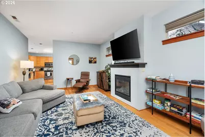 5047 SW View Point Ter #C, Portland, OR 97239 - Photo 15