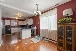 2928 Dover St, Longview, WA 98632 - Photo 9