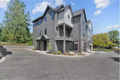 6026 SW 18th Dr, Portland, OR 97239 - Photo 1