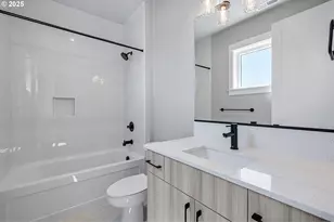 6026 SW 18th Dr, Portland, OR 97239 - Photo 25