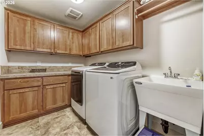16981 SE Spray Ave, Milwaukie, OR 97267 - Photo 19