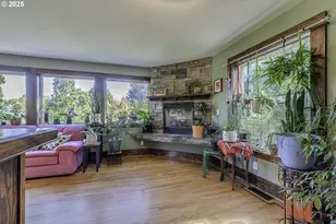 7233 SE Main St, Portland, OR 97215 - Photo 9