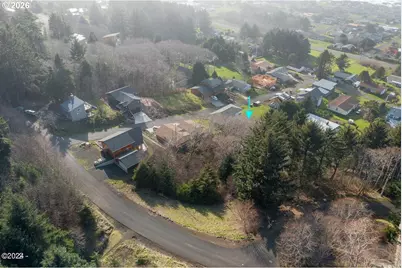 208 Chief Albert Dr, Yachats, OR 97498 - Photo 9