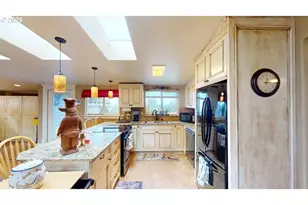 94787 Adams Rd, Gold Beach, OR 97444 - Photo 11