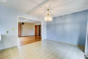 2537 B St, Hubbard, OR 97032 - Photo 15
