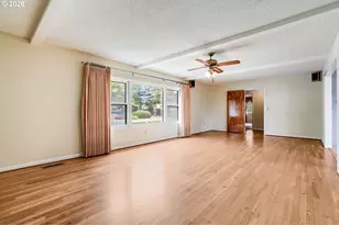 2537 B St, Hubbard, OR 97032 - Photo 13