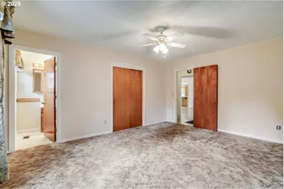 2537 B St, Hubbard, OR 97032 - Photo 25