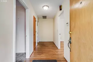 2537 B St, Hubbard, OR 97032 - Photo 11