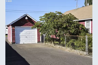 115 Whalen Loop Rd, Woodland, WA 98674 - Photo 5