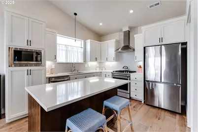 3266 Mountain Creek Ln, Springfield, OR 97478 - Photo 21