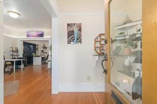 1492 Pearl St, Eugene, OR 97401 - Photo 3