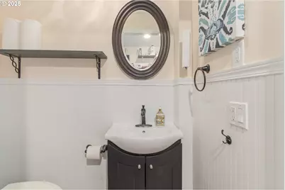 1492 Pearl St, Eugene, OR 97401 - Photo 23